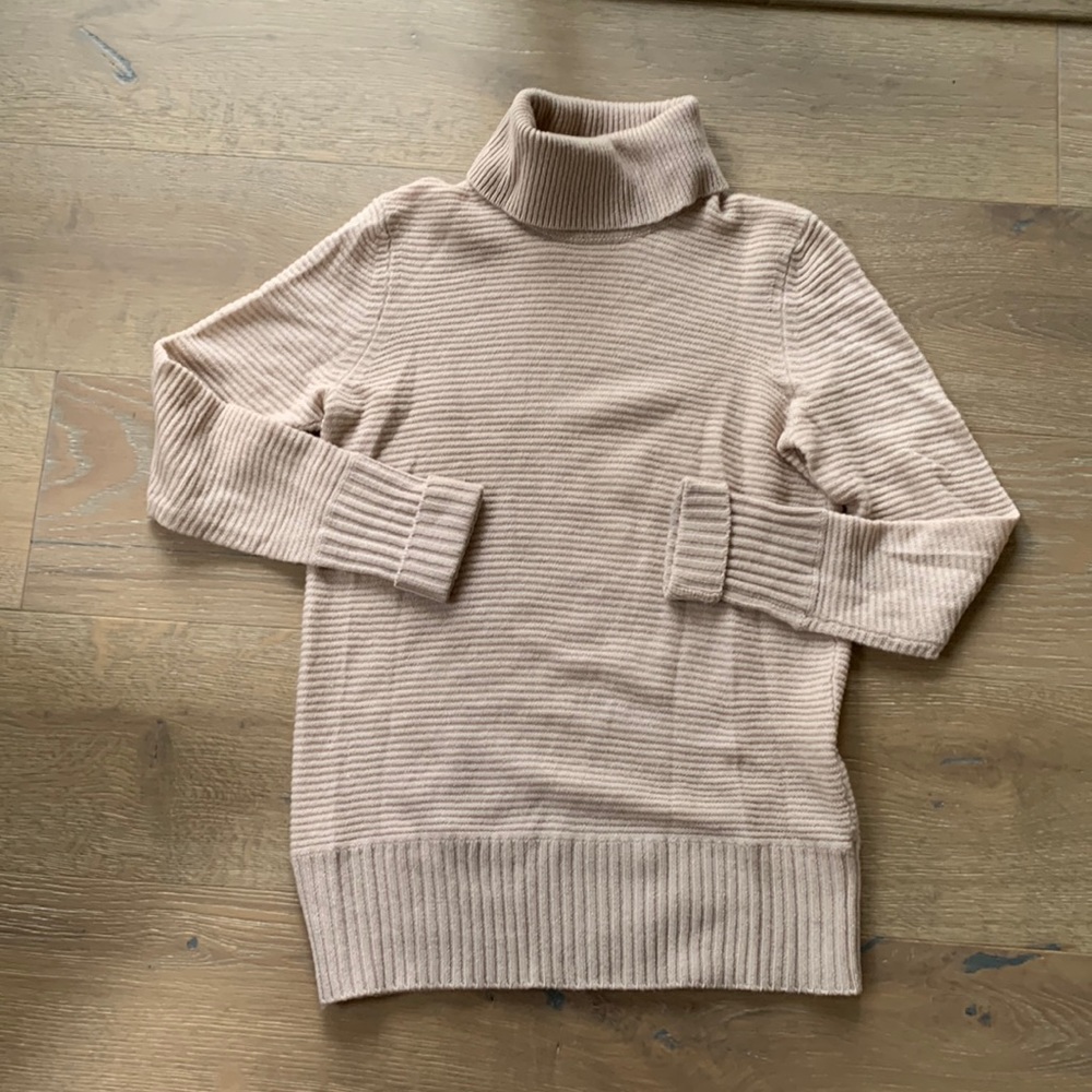 Worth wool cashmere sweater